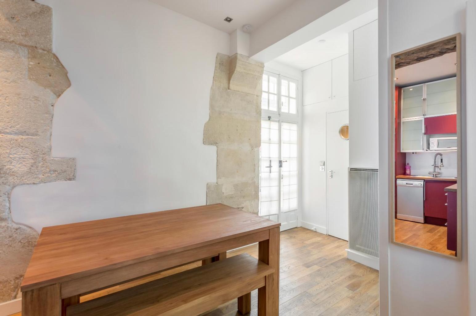 Suite Du Lion/Ac Historic Flat, Marais, 4-5 Guests باريس المظهر الخارجي الصورة